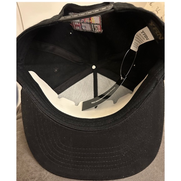 YRN Migos NWT Metal Gold Logo Adjustable Snapback Black Cap Hat Wool Blend - Picture 5 of 6